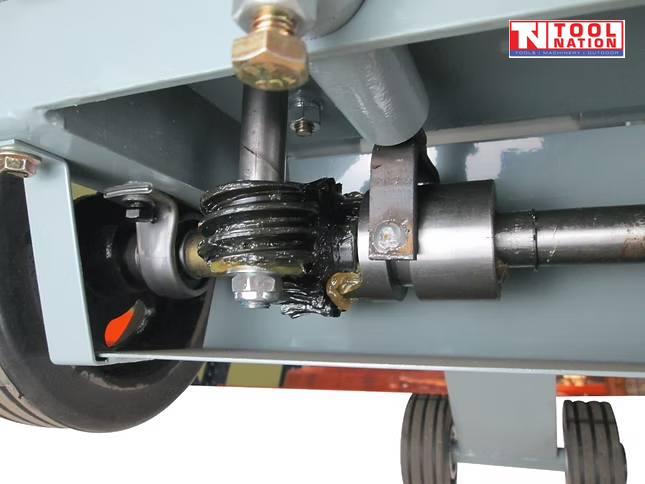 Floor Saw 500mm Blade 200mm Depth Millers Falls Engine